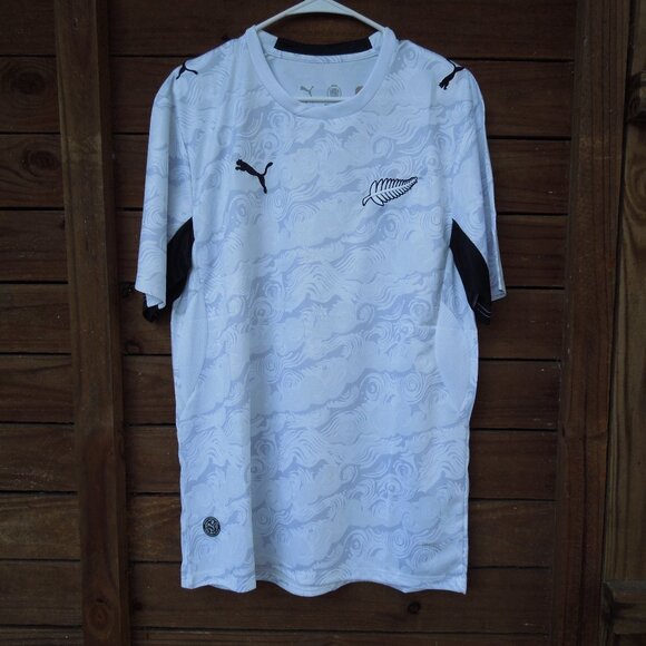 New Zealand National Team soccer jersey, large, Puma, 2025/26 - Picture 1 of 8